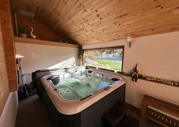 Le Des Broches - Jacuzzi Prázdninový dům